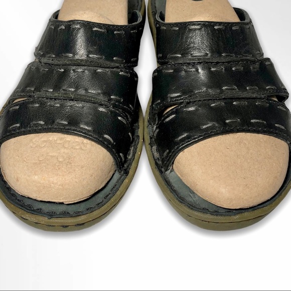Keen Open Toe Slide Black Leather Sandals - Picture 3 of 10